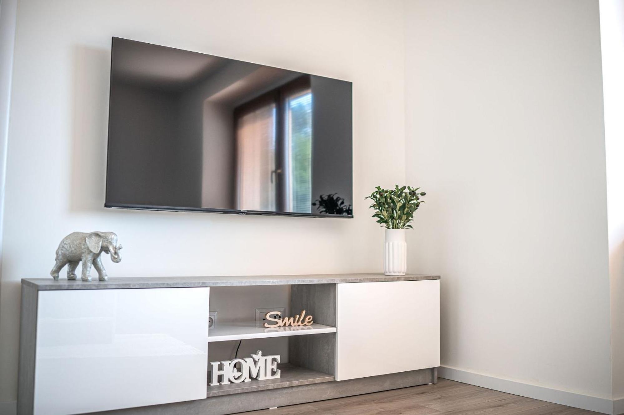 Nitra Castle Suite - Modern Elegance & Serenity Екстер'єр фото